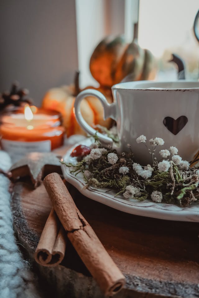 Personal heart mug coffee bar decor ideas