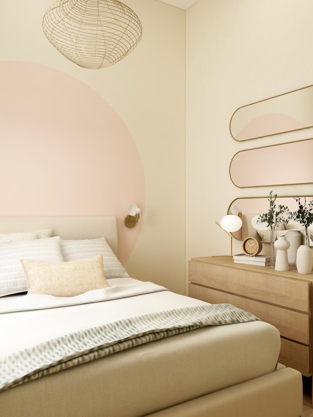 Light pink wallpaper in bedroom