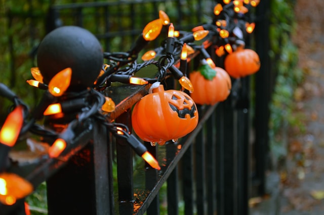 pumpkin style front door string lights